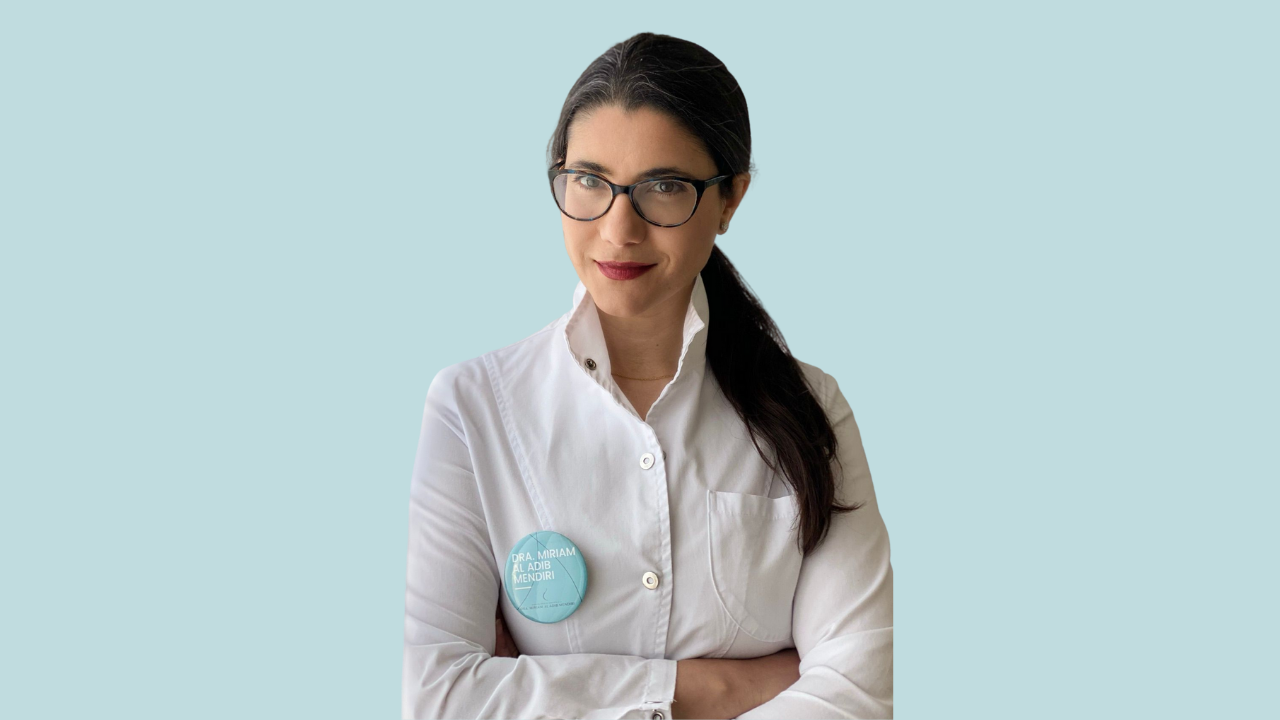 La doctora Miriam Al Adib Mendiri es ginec�loga, obstetra y divulgadora. 