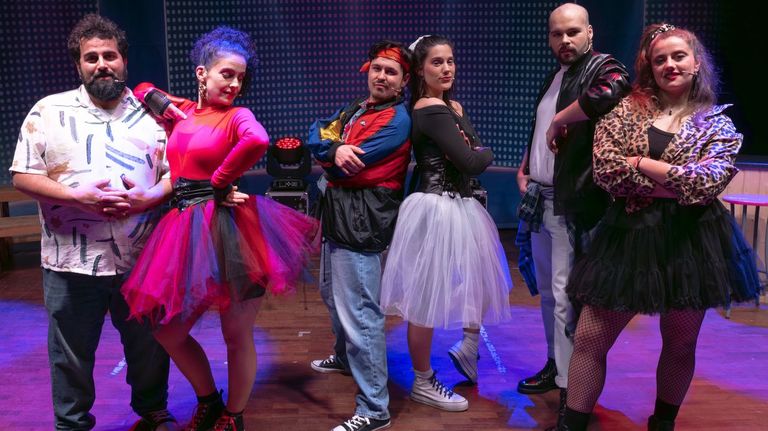 Parte del elenco del espectáculo, con actores gallegos