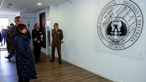 El equipo de la ministra de Defensa, Margarita Robles, fue el encargado de presentar la denuncia ante la Fiscala