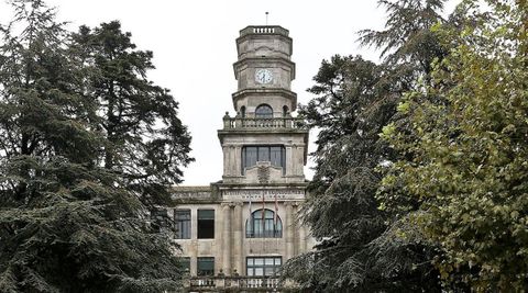 Instituto de Santa Irene de Vigo, construido con dinero de Policarpo Sanz
