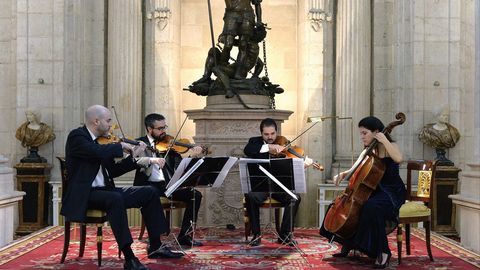 O Cuarteto Quiroga está formado por Aitor Hevia, Cibrán Sierra, Josep Puchades e Helena Poggio (de esquerda a dereita)