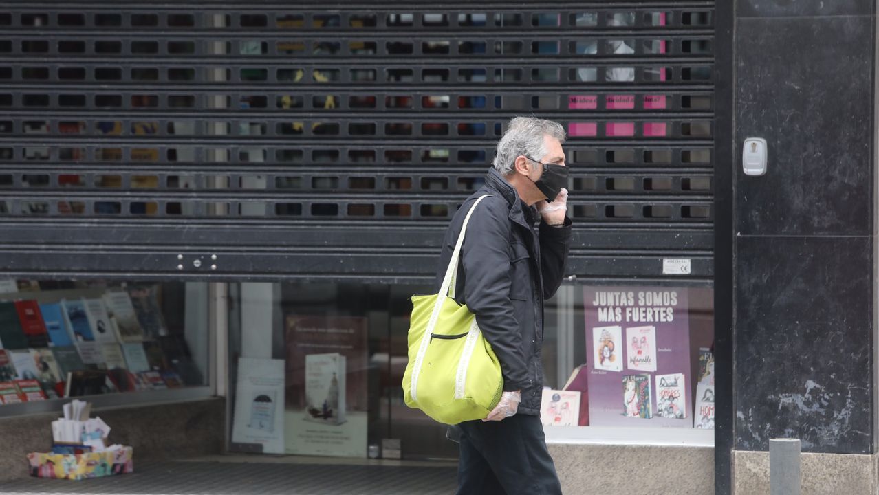 �Si uno tiene 30 Grand Slam, pero ning�n amigo, va a tener un futuro infeliz�.Un beb� recien nacido en Vietnam, con pantalla protectora antes de salir de casa para la vacunaci�n