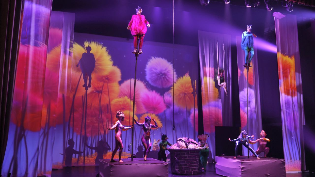 Mabel Rivera con Tito Rober y Jos ngel Campos en la segunda sesin de la seccin oficial