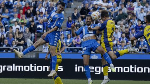 Jaime y Pablo Martínez, en un lance del partido contra el Alcorcón