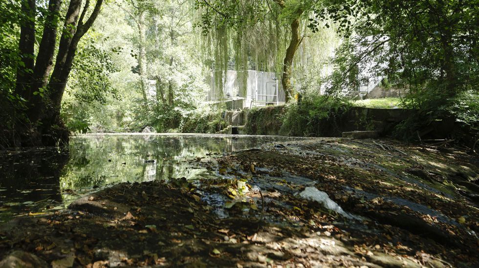 Presa de captaci�n de As Aceas en Sarria, uno de los municipios con m�s problemas
