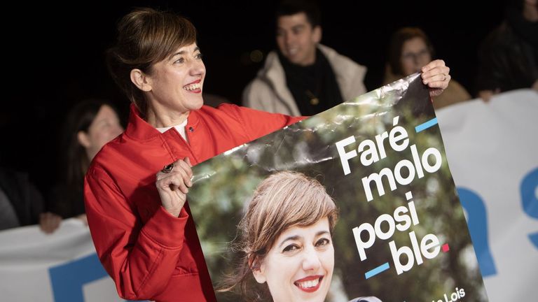 Arranque de la campaña electoral de la candidata de Sumar, Marta Lois, en Cangas