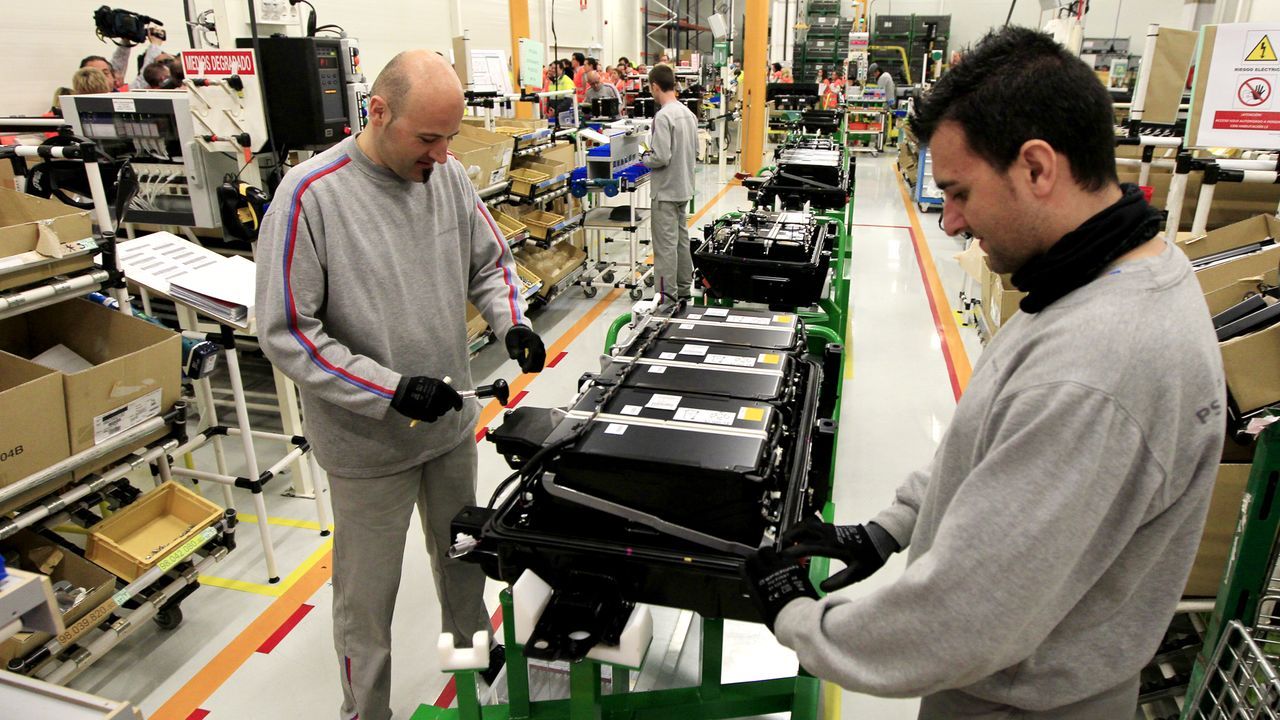 taller de bater&iacute;as de PSA