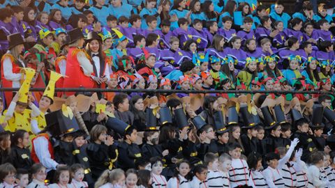 A Coruña. Seiscientos alumnos del Fogar de Santa Margarida celebraron este viernes la fiesta del carnaval