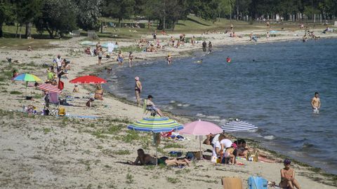 Imagen de la playa de Barraa de Boiro, concello que contina en el nivel medio de restricciones