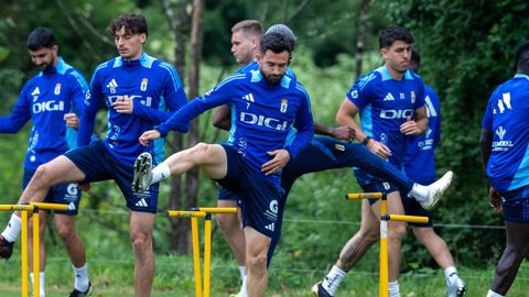 Los jugadores del Real Oviedo, en El Requex�n