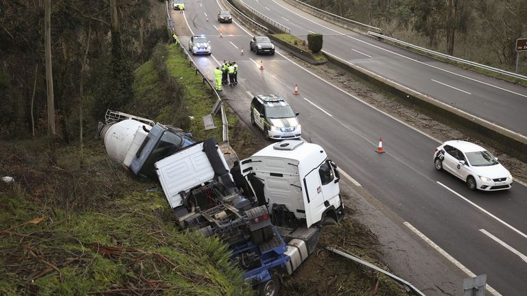 Cortada la AG-57 en Gondomar y la A-55 en O Porriño por dos accidentes