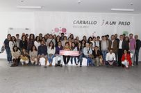 Os participantes no curso posaron para a foto de familia durante � �ltima xornada