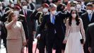 Lasso lleg acompaado de su esposa, Mara de Lourdes Alcvar, y una de sus hijas.