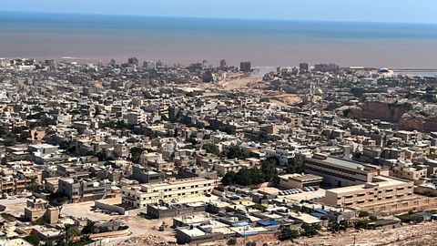 Vista de la ciudad de Derna tras el paso de la tormenta Daniel.