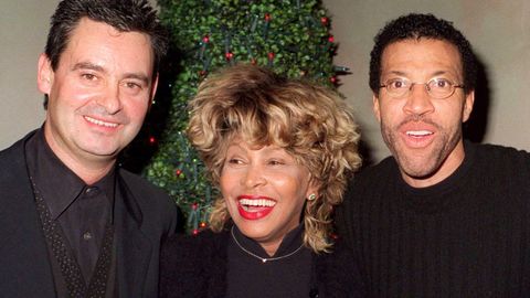 Turner, celebrando su cumpleaños con su amigo Erwin Bach y el cantante Lionel Richie