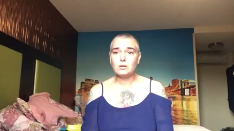 La cantante Sinead O'Connor hablando del suicidio