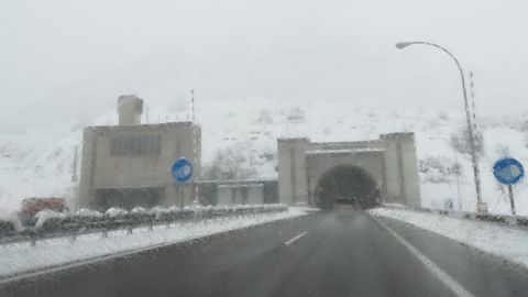 El tnel del Negrn nevado