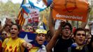 Miles de estudiantes se manifiestan en Barcelona a favor de referendo de 1-O