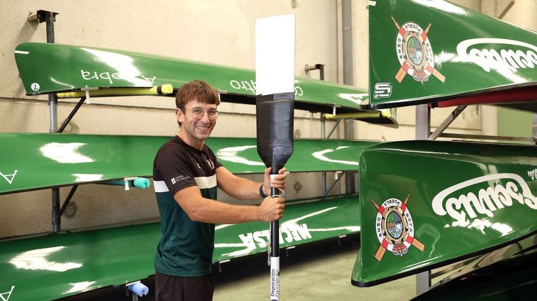 Diego Cabezudo, remeiro de Puebla: «Empecei na traiñeira sendo xuvenil e desde entón fun a tope»