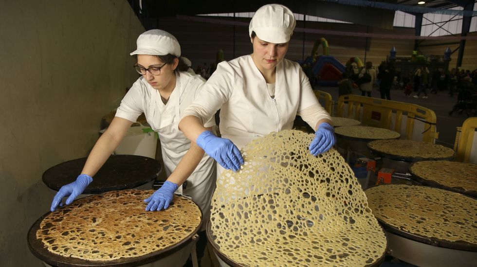 La visita de Martn Berasategui en imgenes.Las filloas volvern a estar presentes el da del concurso, en el pabelln 