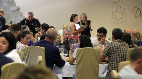 La comida posterior a la entrega de premios de la 27 Cata dos Viños da Ribeira Sacra se celebró en el restaurante Don Manuel, en Monforte