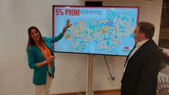 La alcaldesa Lara Mndez y el concejal de Urbanismo, lvaro Santos, explican los cambios en el 5 % del PXOM pendiente