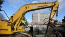 El alcalde asisti al inicio de la demolicin y dijo que as se soluciona un error histrico