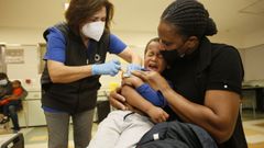 El Sergas instal un punto de vacunacin frente a la gripe para nios en el hospital
