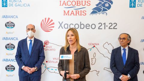 En la fotografía, de izquierda a derecha, Jesús Vazquez Almuiña, presidente del Puerto de Vigo; Marta Fernández Tapias, presidenta Partido Popular de Vigo; y Mario Cardama, presidente Fundación Traslatio