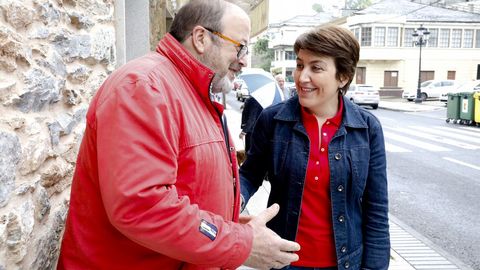 Argelio Fernndez con la concejala del PSOE en Becerre, Ana Rubinos