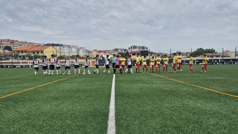 Los equipos extranjeros pisan fuerte en la fase de grupos de la Vigo Cup