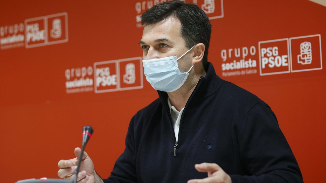 Las empresas de gas y electricidad trabajan para restablecer el servicio despu�s del incendio de una vivienda en pleno centro de Vilalba.Oriol Junqueras, condenado a prisi�n por el Proc�s, cuando consigui� el tercer grado ahora revocado por el Supremo