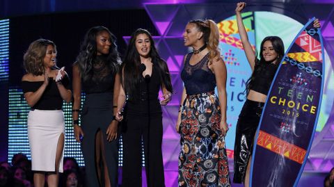Fifth Harmony recibe el premio a la canción del verano por «Worth It» durante los Teen Choice Awards 2015