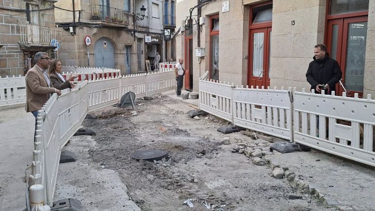 Una constructora de Vigo renuncia a una obra y deja a los vecinos empantanados