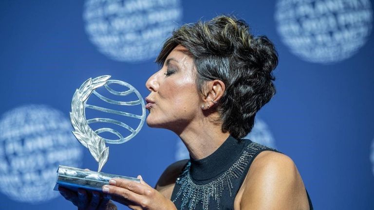 Sonsoles Ónega, en el momento de recoge el premio
