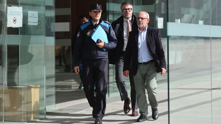 El jefe de la Policía Local niega que la concejalía le ordenara precintar expresamente el saltamontes en el que murió un hombre en Vigo
