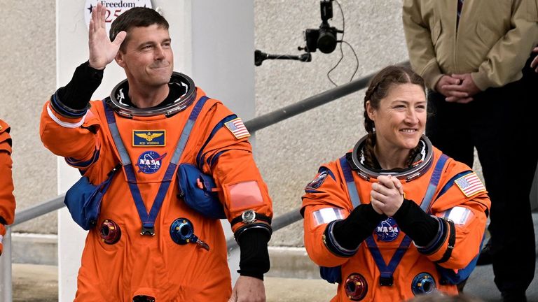 El traje espacial de los astronautas de la Artemis 2: listo para sobrevivir seis días