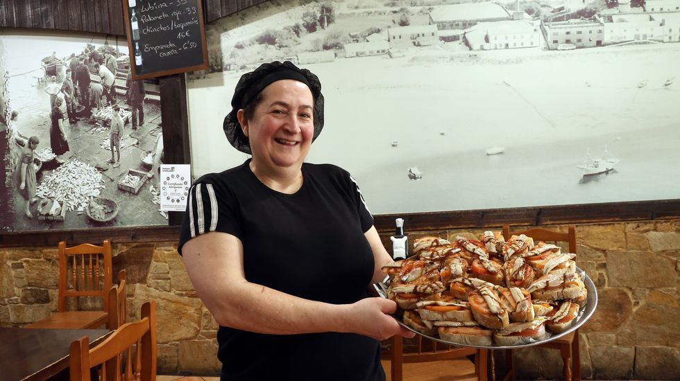 Ca&iacute;da del falso techo del Teatro Principal de Pontevedra actualizado.&laquo;Tapeando polo mar&raquo; arranc&oacute; el pasado fin de semana en Porto do Son