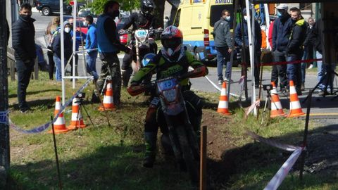 La moto de campo siempre atrae a numeroso público a las distintas pruebas ourensanas