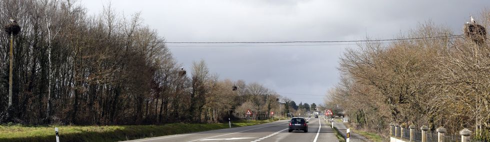 <span lang= es-es >Curso de buceo</span>. Ayer hubo un bautismo de buceo en la piscina de Frigsa, gracias a unos cursos en los que participan 500 personas, con el fin de promocionar el submarinismo en A Mari�a. 