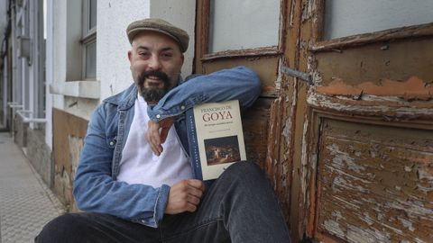 Miguel Calvo (Ordes, 1979), biógrafo de Goya.