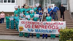 Las trabajadoras, en su protesta ante la Consellera de Mar