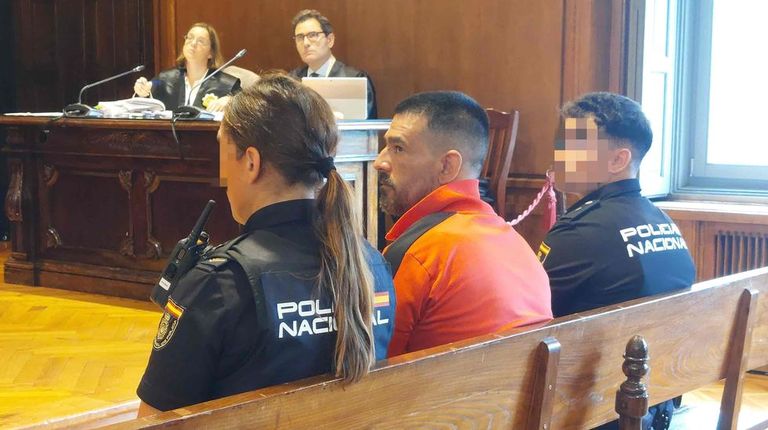 Al vigués que prendió fuego a su exnovia le piden 670.000 euros de indemnización, pero «chanchulla» desde la cárcel para no pagar