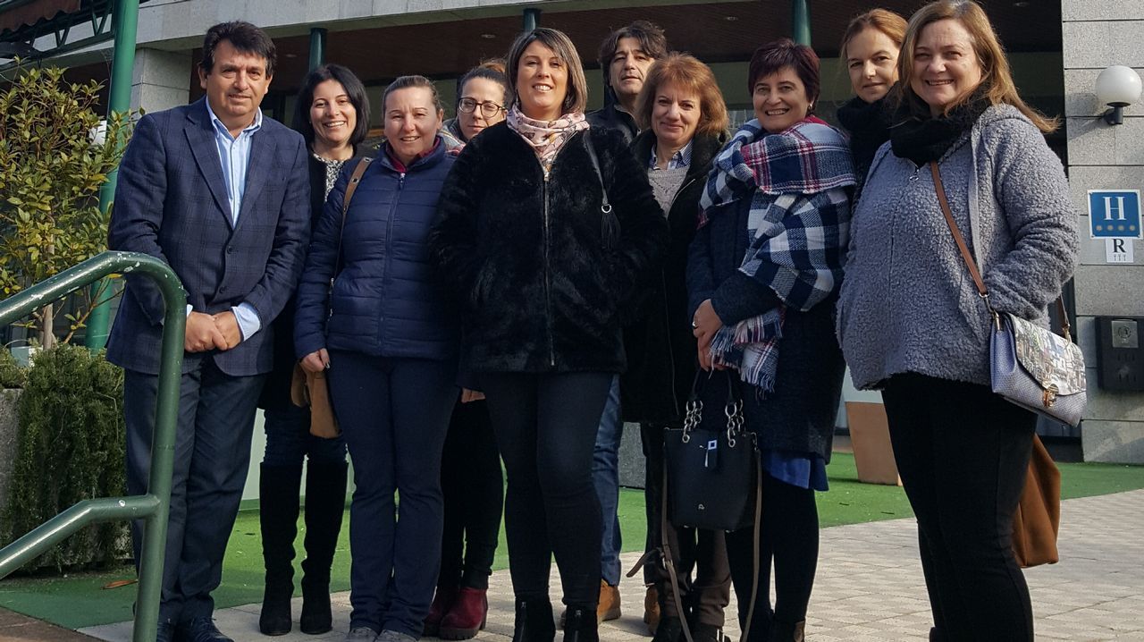 Paisajes en el coraz�n de la Ribeira Sacra.El fr�o nocturno convierte las ventanas de cristal en obras de arte al amanecer