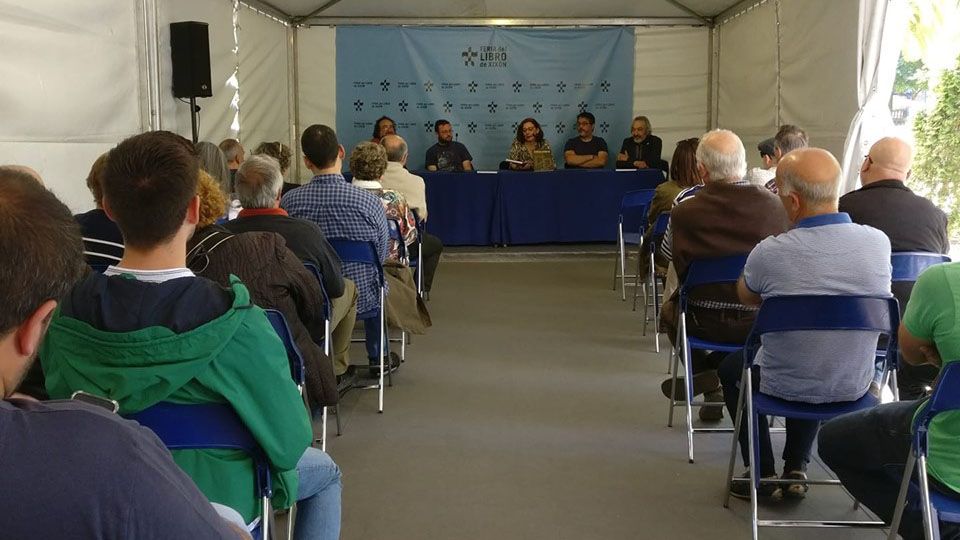 Presentacin de la revista lliteratura