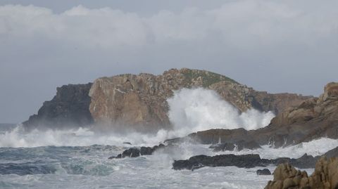 Fuerte oleaje en la costa gallega