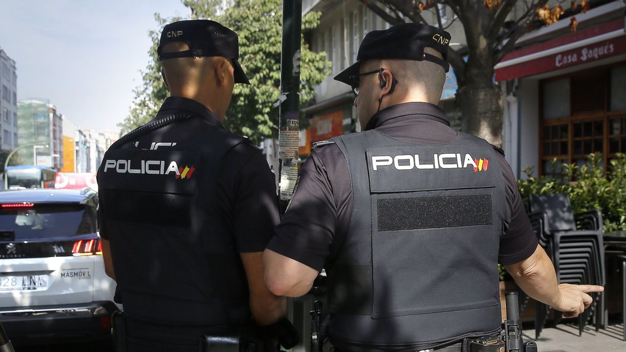 Imagen de archivo de una intervencin de la Polica Nacional en A Corua
