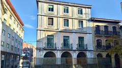 Antiguo edificio de Correos, en Avil�s
