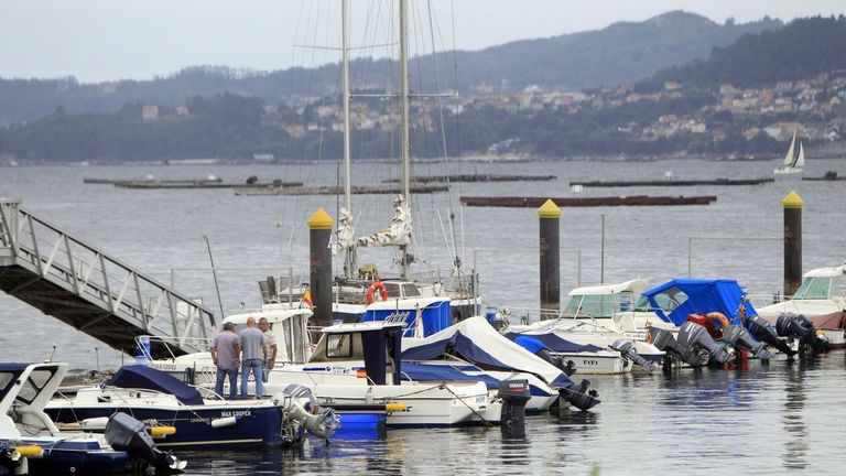 El Círculo Cultural de Chapela pide una ampliación de su pantalán para ubicar motos de agua