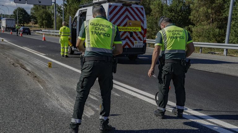 El accidente de la A-6 con dos muertos evidencia los riesgos de los trabajos de conservación
